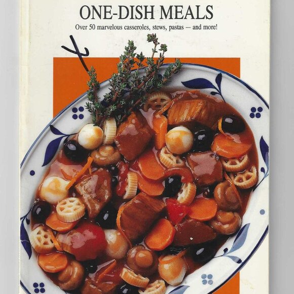 Canadian Living Cooking Collection Set of 3 Cookbooks - Softcovers Pre-Loved - Picture 2 of 7